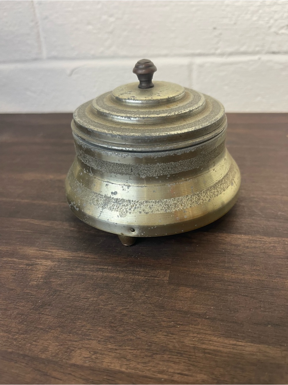 Vintage Mid Century Musical Powder Box Gold Tone Vanity Trinket